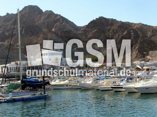 231 Muskat, Yachthafen.JPG